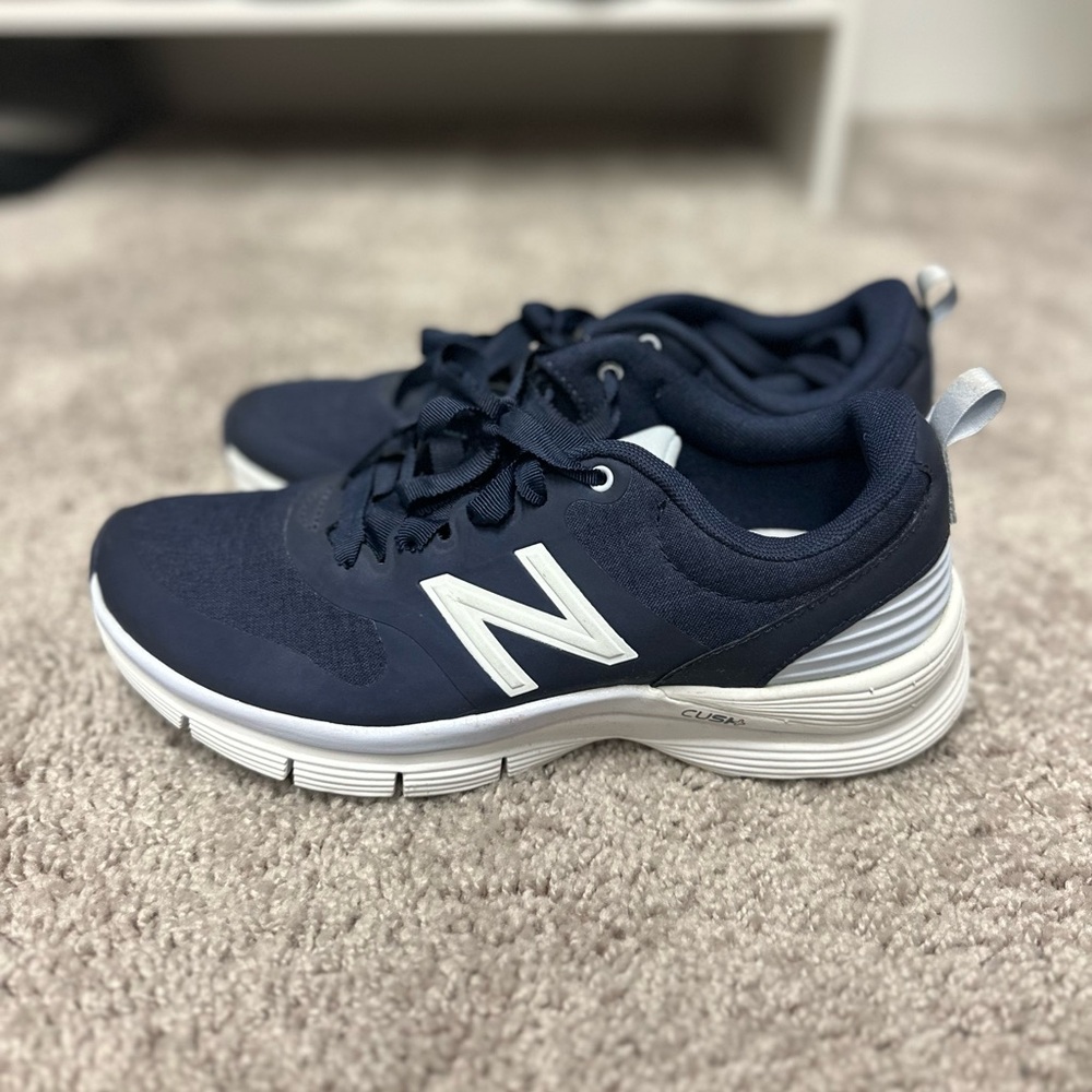 New Balance women’s size 8 sneakers